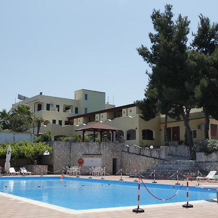 Hotel Club Bellavista Вьесте Экстерьер фото