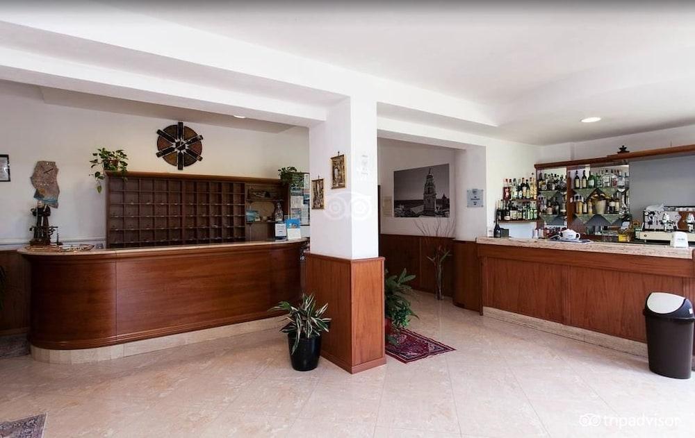 Hotel Club Bellavista Вьесте Экстерьер фото