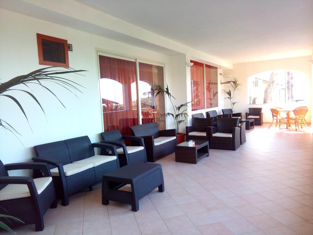 Hotel Club Bellavista Вьесте Экстерьер фото