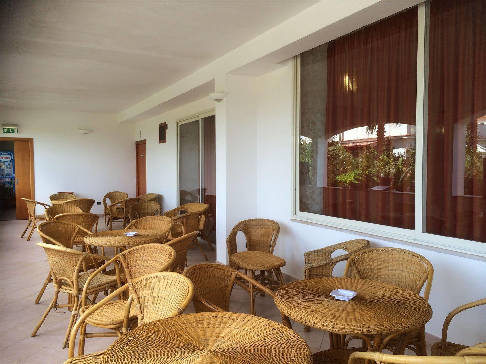Hotel Club Bellavista Вьесте Экстерьер фото
